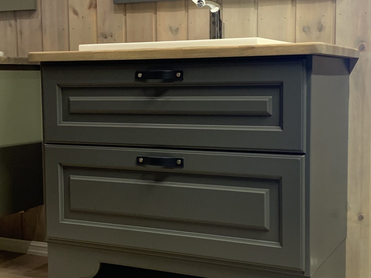 Klassisk bad, heltre fra Kistefos Møbler, topp kvalitet , Norsk design