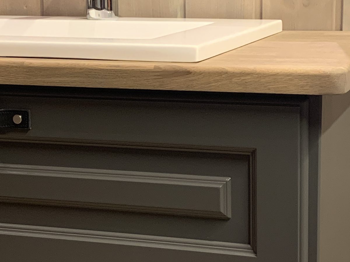 Klassisk bad, heltre fra Kistefos Møbler, topp kvalitet , Norsk design