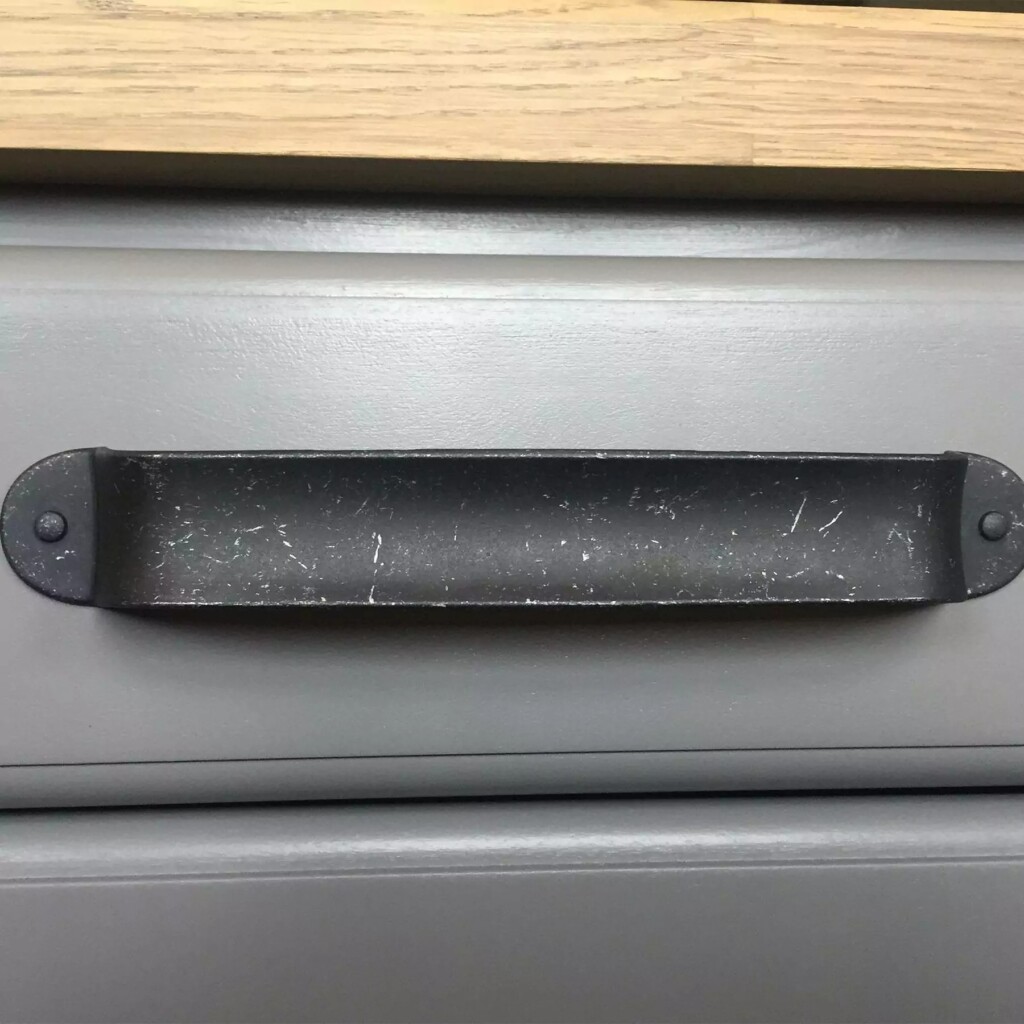 82114 Håndtak 3964 antikk sort cc128 mm